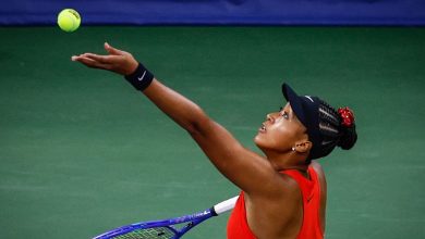 what’s-up-with-the-weird-routines-tennis-players-do-before-a-serve?